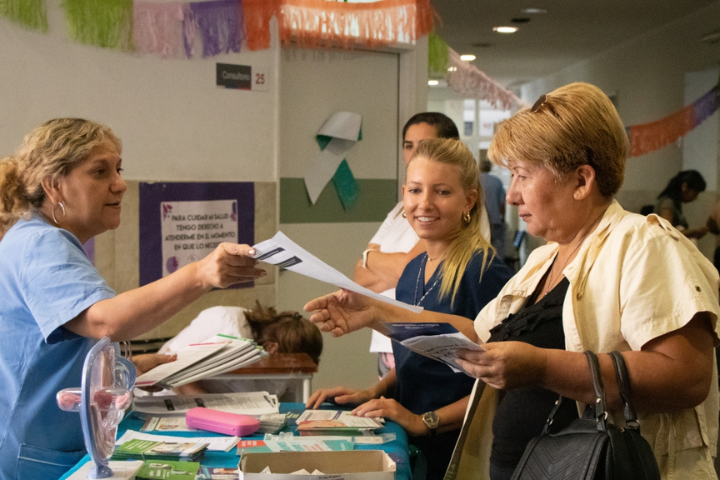 La provincia realizó una campaña de prevención del cáncer de cuello uterino en el hospital de Granadero Baigorria